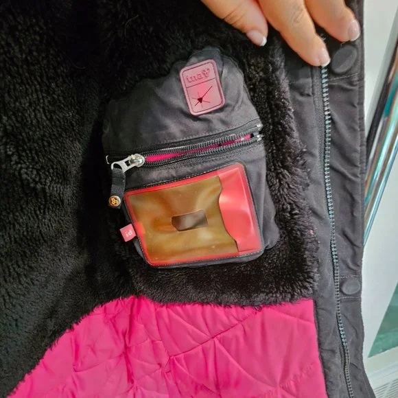 Aritzia TNA Black Faux-Fur trim Hooded Mid-Length Parka size S - Picture 11 of 16